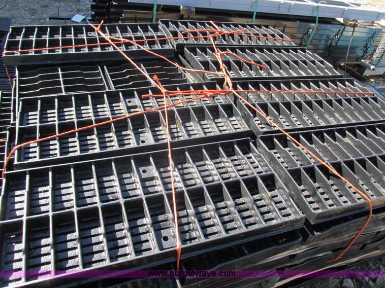 image for item I8909 Zurn Industries 18" trench mold