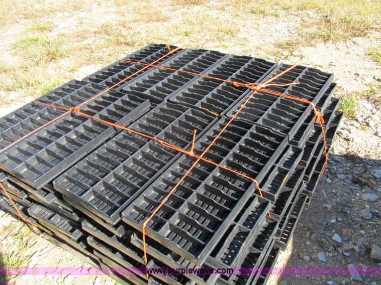 image for item I8909 Zurn Industries 18" trench mold