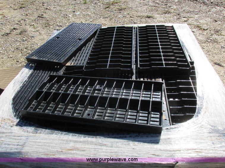 image for item I8909 Zurn Industries 18" trench mold