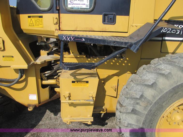 image for item J2384 1987 Komatsu WA150 wheel loader