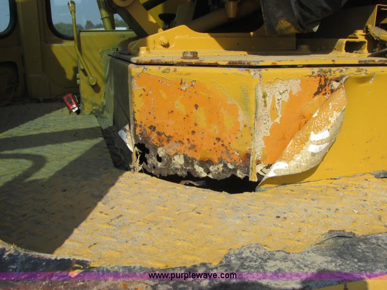 image for item J2384 1987 Komatsu WA150 wheel loader
