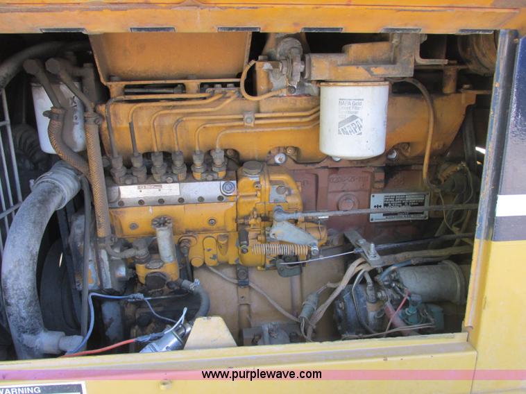 image for item J2384 1987 Komatsu WA150 wheel loader