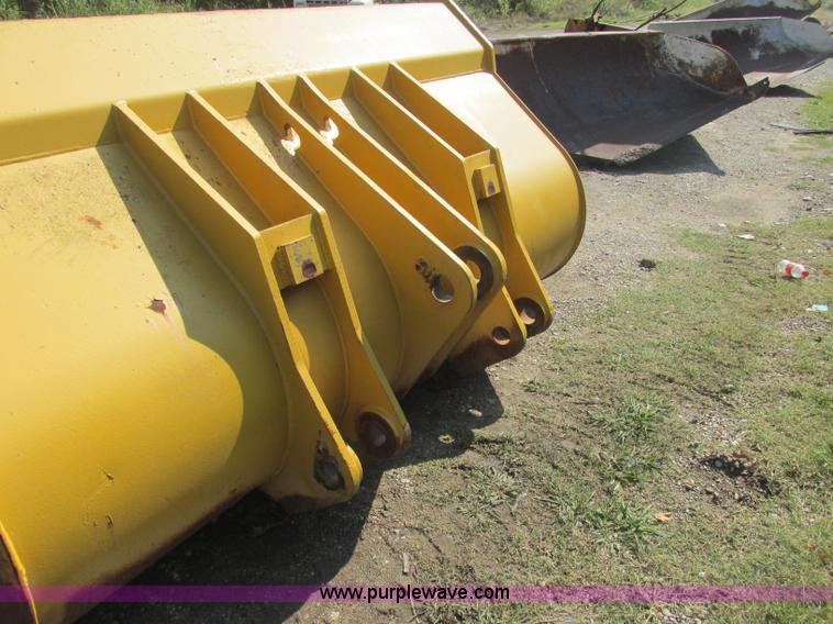 image for item J2391 JIB 708VLM bucket