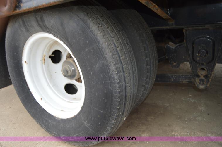 image for item Z9029 2007 Towmaster T20 equipment trailer