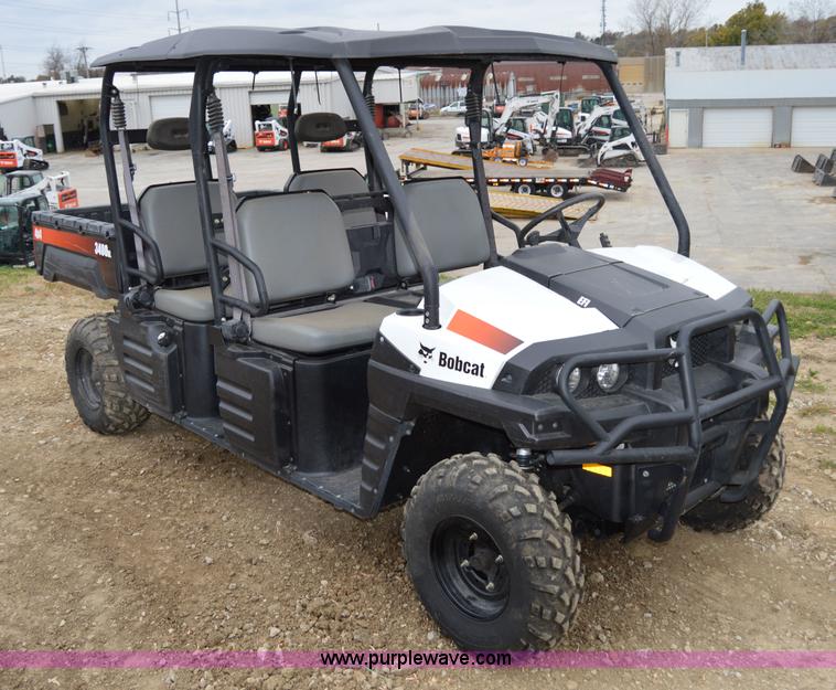 image for item Z9032 2011 Bobcat 3400XL UTV