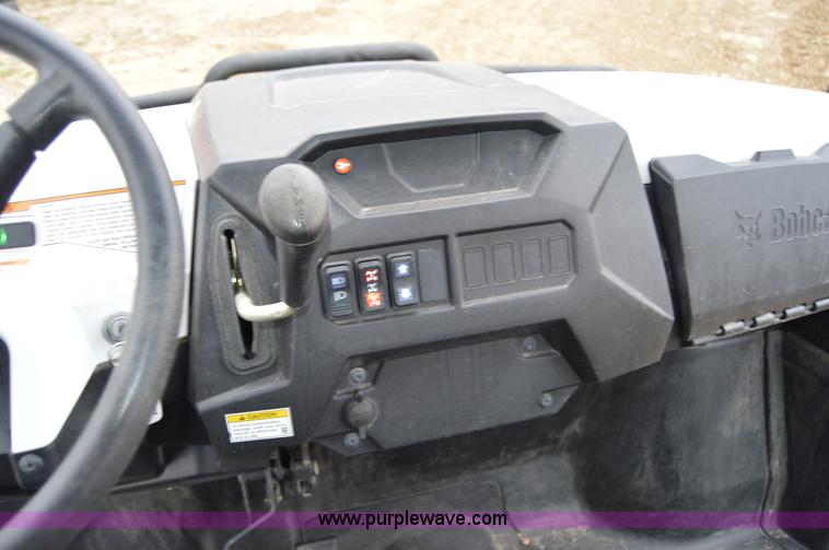 image for item Z9032 2011 Bobcat 3400XL UTV