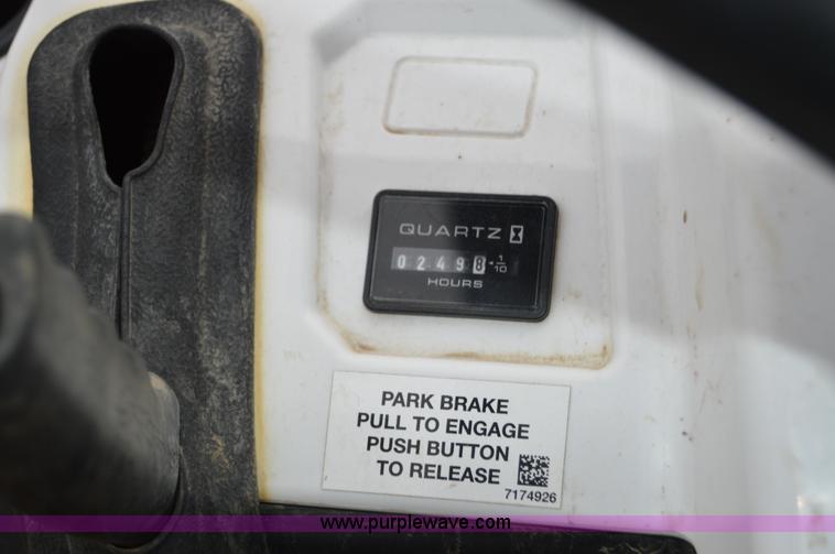 image for item Z9032 2011 Bobcat 3400XL UTV