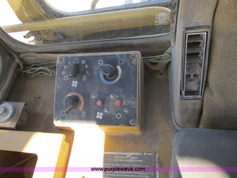 image for item Z9091 1997 Caterpillar 963B track loader