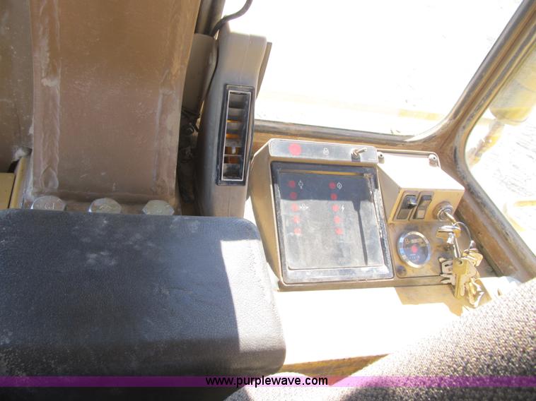 image for item Z9091 1997 Caterpillar 963B track loader