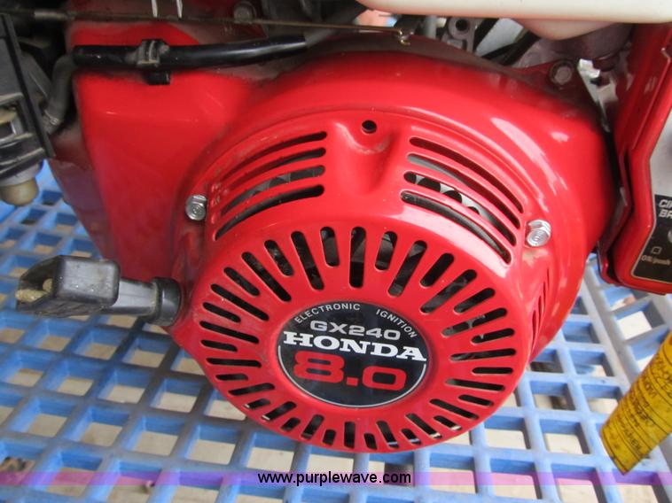 image for item Z9103 Honda GX240 gas engine