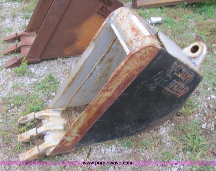 image for item Z9105 Wain Roy 12"W bucket