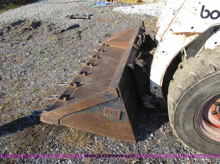 image for item Z9110 1999 Bobcat 863 Turbo skid steer