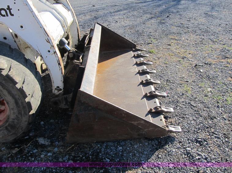 image for item Z9110 1999 Bobcat 863 Turbo skid steer