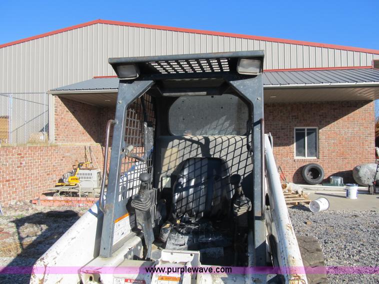 image for item Z9110 1999 Bobcat 863 Turbo skid steer