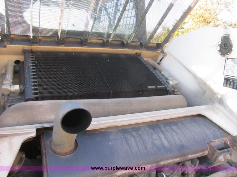image for item Z9110 1999 Bobcat 863 Turbo skid steer