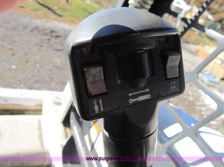 image for item Z9110 1999 Bobcat 863 Turbo skid steer