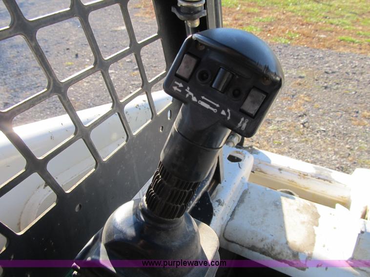 image for item Z9110 1999 Bobcat 863 Turbo skid steer