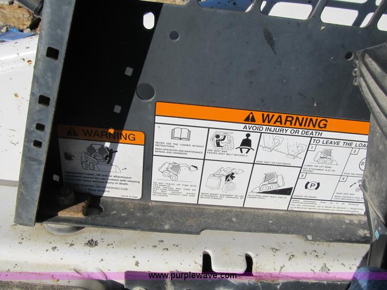 image for item Z9110 1999 Bobcat 863 Turbo skid steer