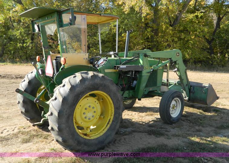 image for item AQ9404 1986 John Deere 2350 tractor