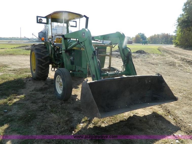 image for item AQ9404 1986 John Deere 2350 tractor