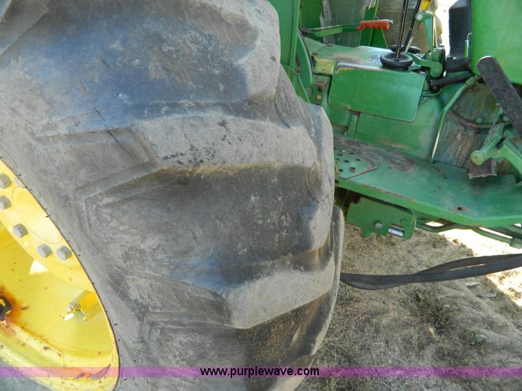 image for item AQ9404 1986 John Deere 2350 tractor