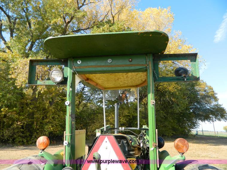 image for item AQ9404 1986 John Deere 2350 tractor