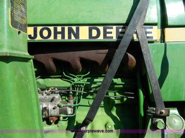 image for item AQ9404 1986 John Deere 2350 tractor