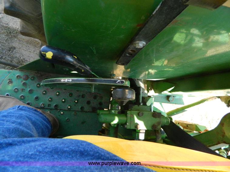 image for item AQ9404 1986 John Deere 2350 tractor