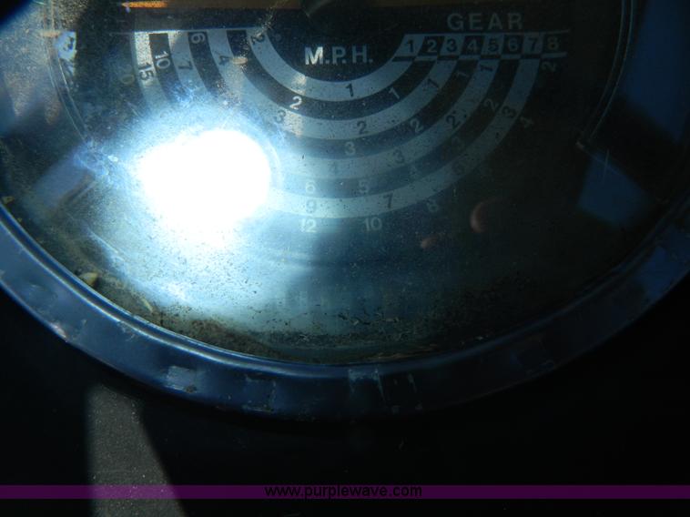 image for item AQ9404 1986 John Deere 2350 tractor