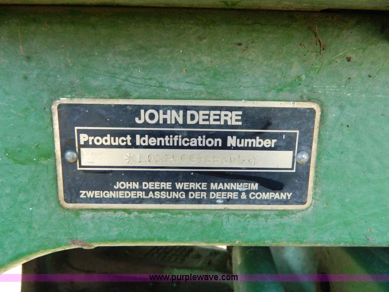 image for item AQ9404 1986 John Deere 2350 tractor