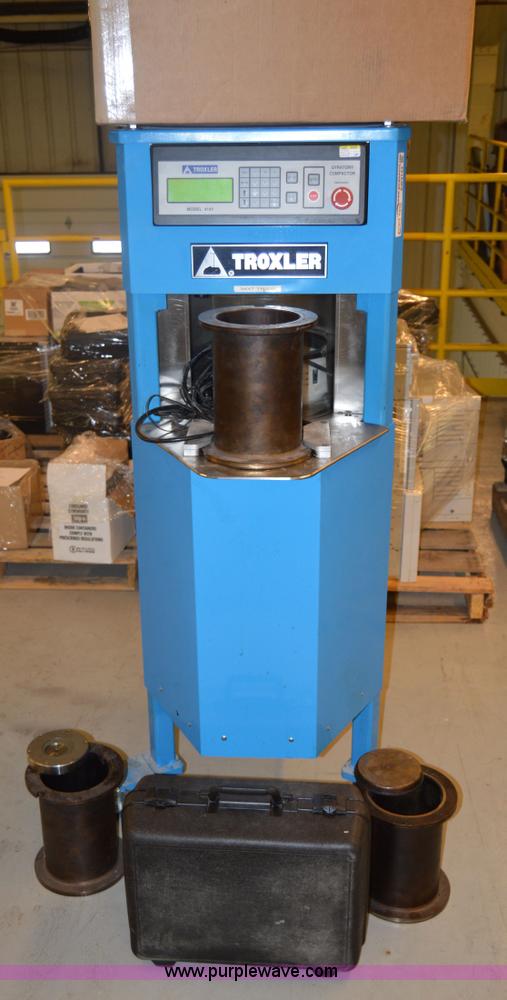 image for item AW9143 2004 Troxler 4141 gyratory compactor