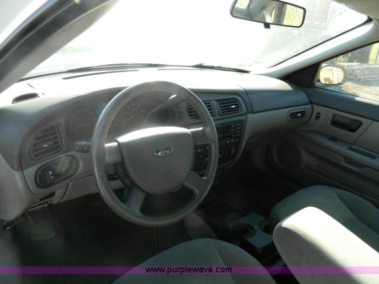 image for item AX9638 2006 Ford Taurus SE