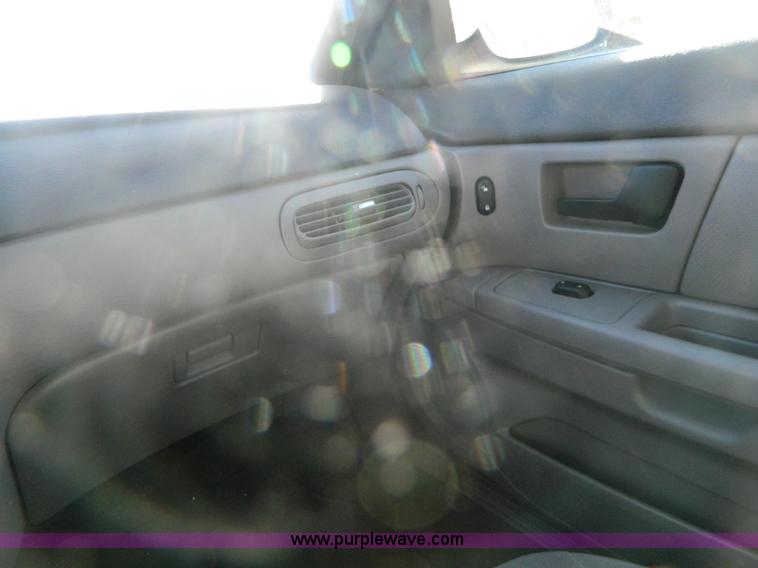 image for item AX9638 2006 Ford Taurus SE