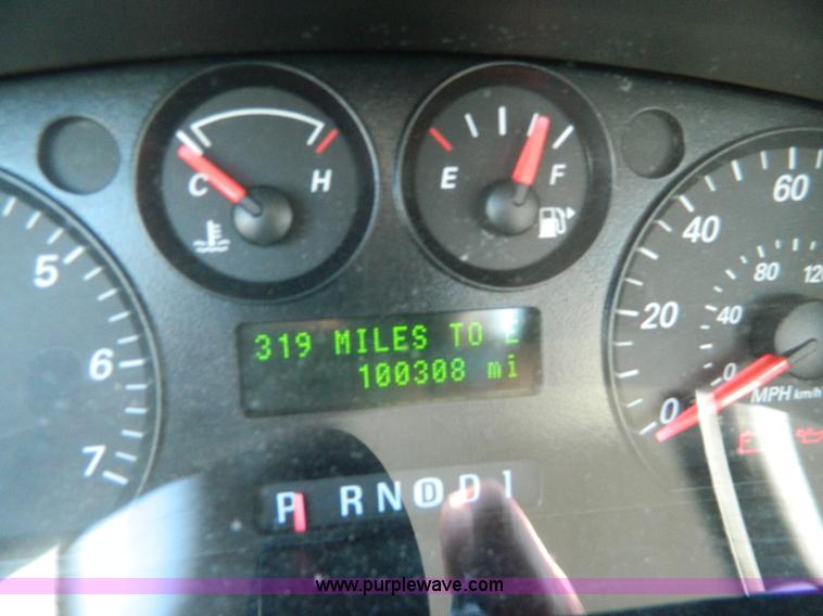 image for item AX9638 2006 Ford Taurus SE