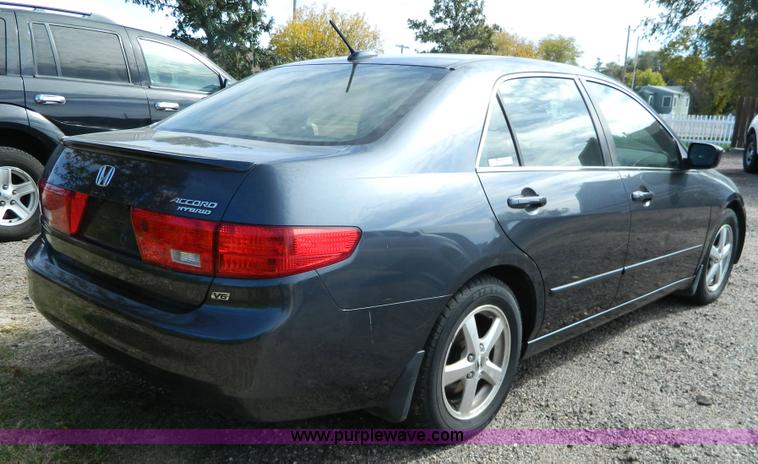 image for item AX9998 2005 Honda Accord Hybrid