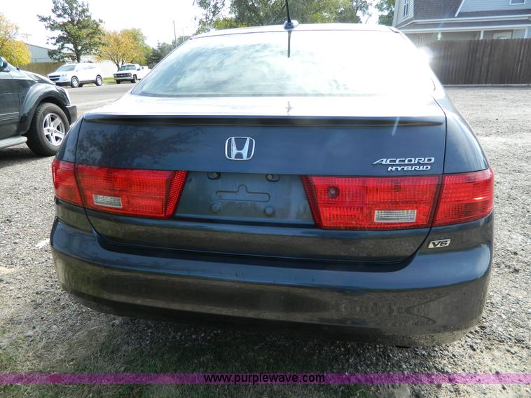 image for item AX9998 2005 Honda Accord Hybrid