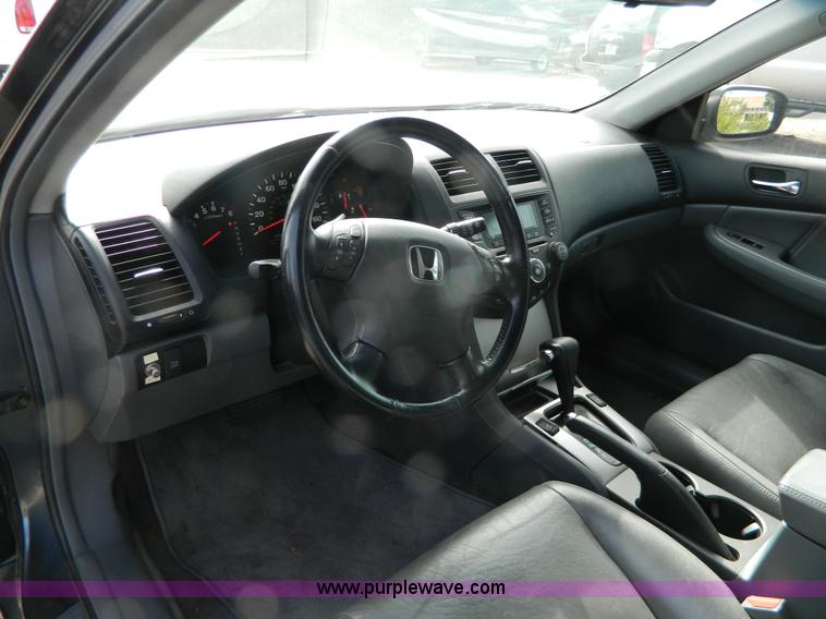 image for item AX9998 2005 Honda Accord Hybrid