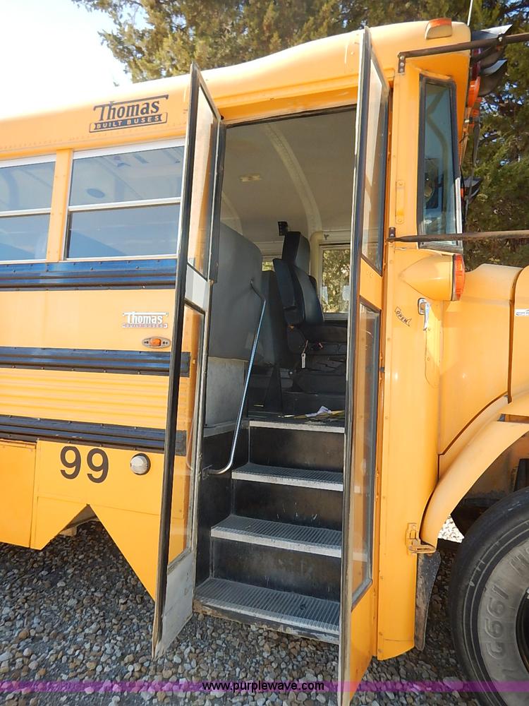 image for item AY9017 2000 Freightliner FS65 Thomas school bus