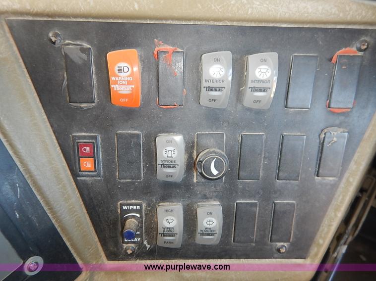 image for item AY9017 2000 Freightliner FS65 Thomas school bus