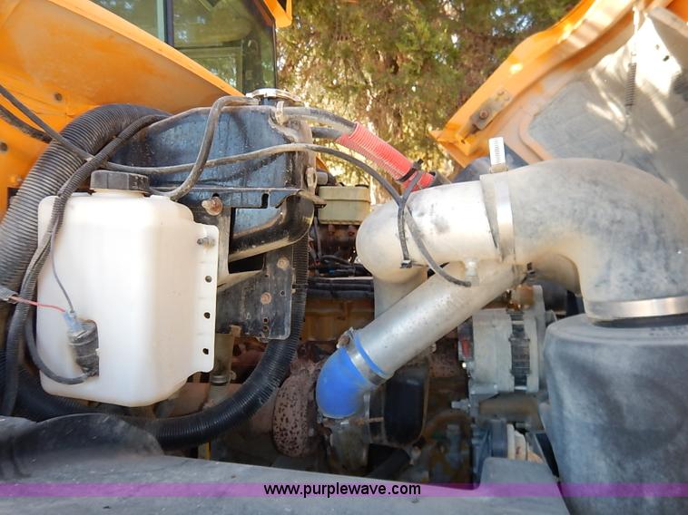 image for item AY9017 2000 Freightliner FS65 Thomas school bus