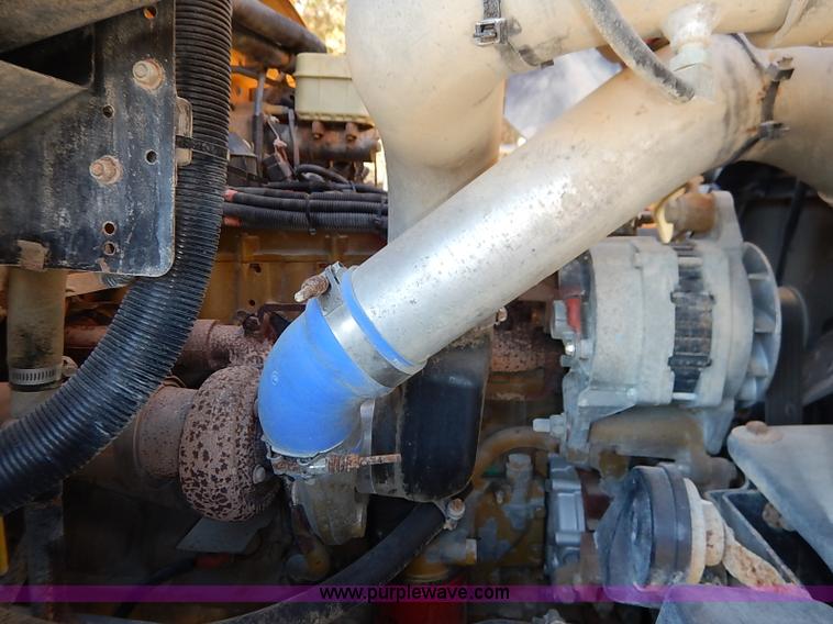 image for item AY9017 2000 Freightliner FS65 Thomas school bus