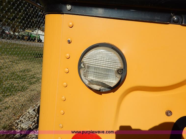 image for item AY9017 2000 Freightliner FS65 Thomas school bus