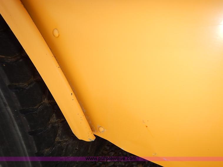 image for item AY9017 2000 Freightliner FS65 Thomas school bus