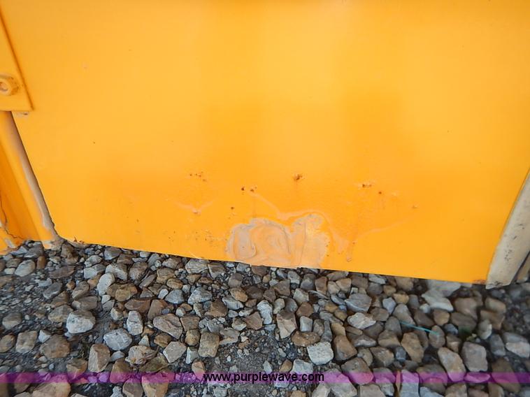 image for item AY9017 2000 Freightliner FS65 Thomas school bus