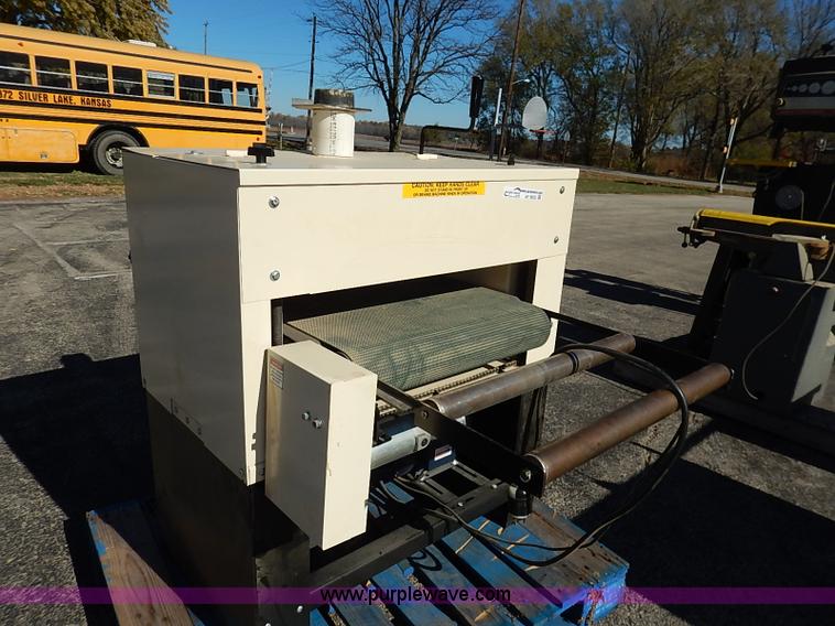 image for item AY9022 Woodmaster drum sander