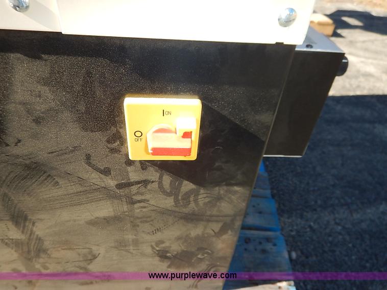 image for item AY9022 Woodmaster drum sander