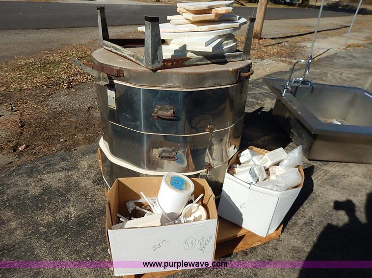 image for item AY9024 Kiln