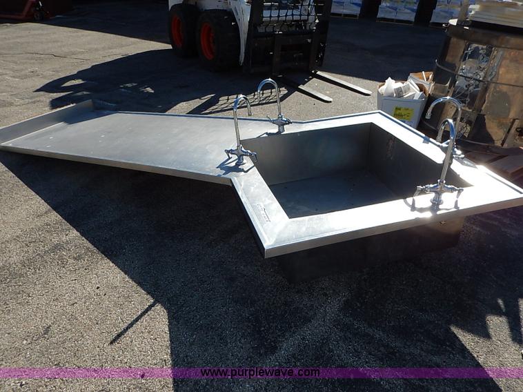 image for item AY9025 Stainless steel sink/counter top