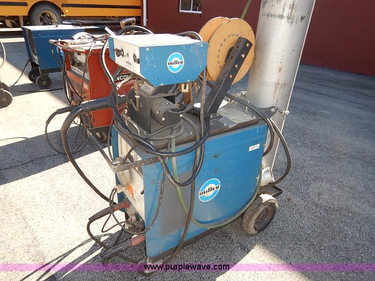 image for item AY9028 Miller Matic CP-200 wire feed welder