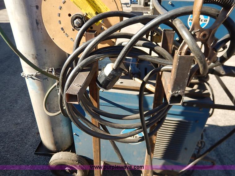 image for item AY9028 Miller Matic CP-200 wire feed welder